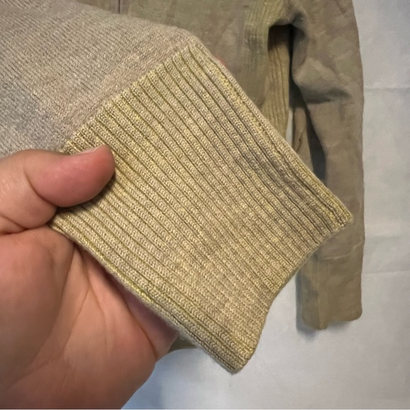 PATAGONIA Full Zip Jacket Cardigan Sweater with hood merino wool Size Small S - Picture 8 of 12